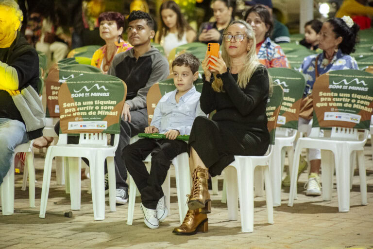 Som de Minas _ Geniane Vieira -0546