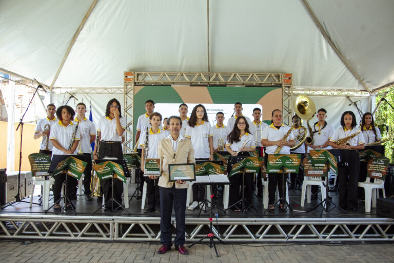 Som de Minas _ Geniane Vieira -1713