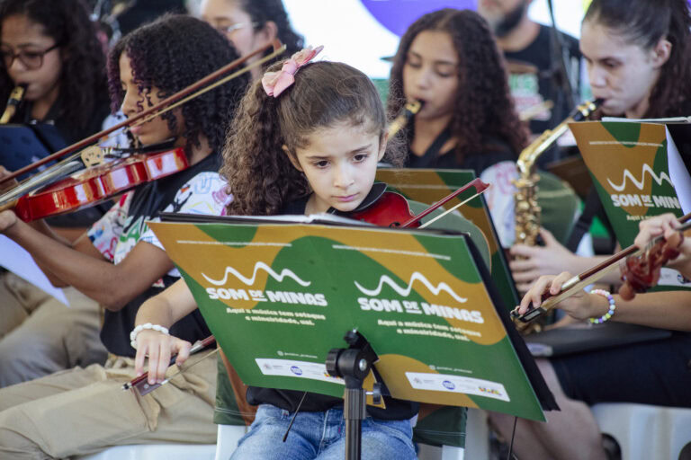 Som de Minas _ Geniane Vieira -1811