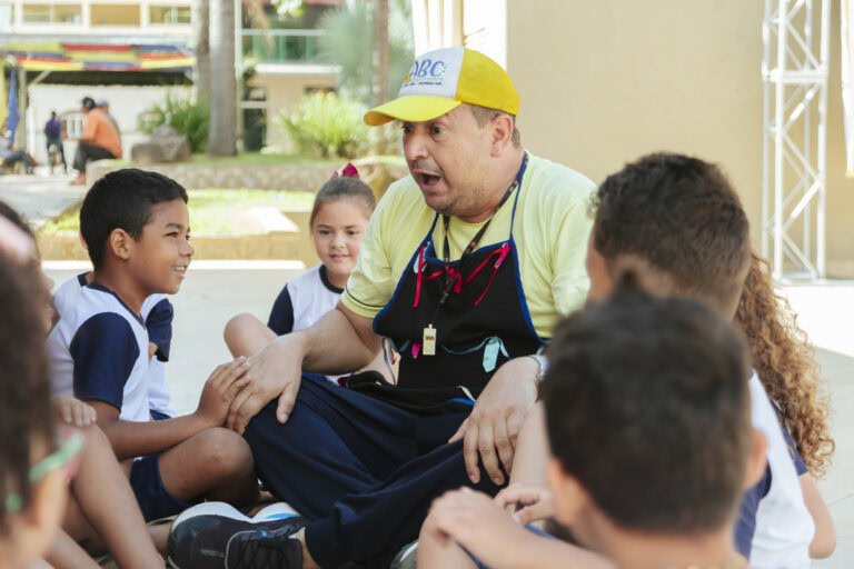 Tenda Literária - Geniane Vieira-1975