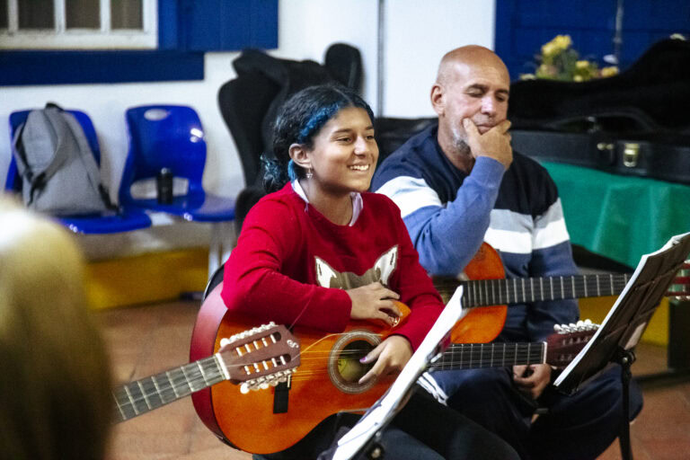 Viola Viva - Geniane Vieira-3460