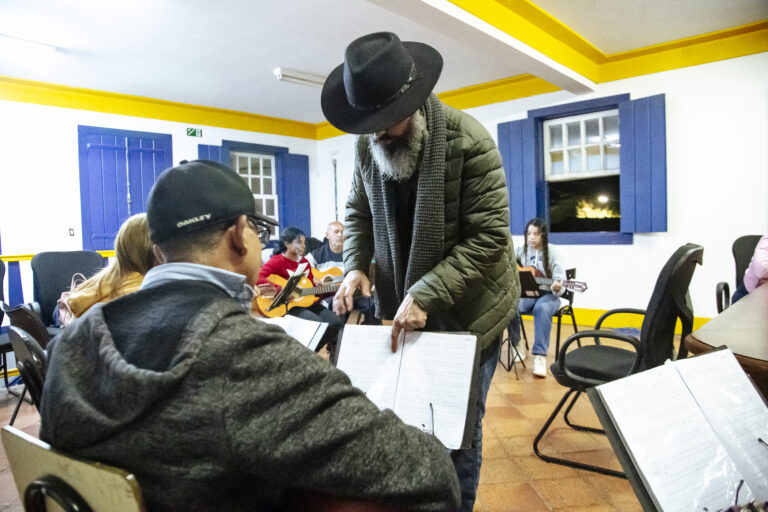 Viola Viva - Geniane Vieira-3476